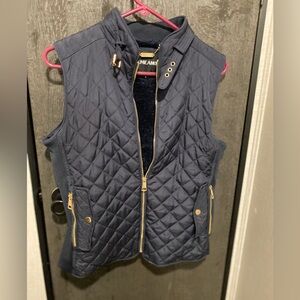 Demeanor size L blue vest. Great for fall.